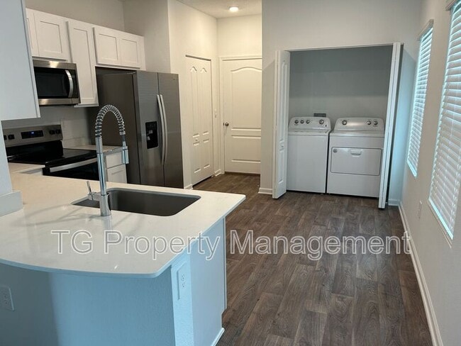 Building Photo - 9179 Stony Brk Rd