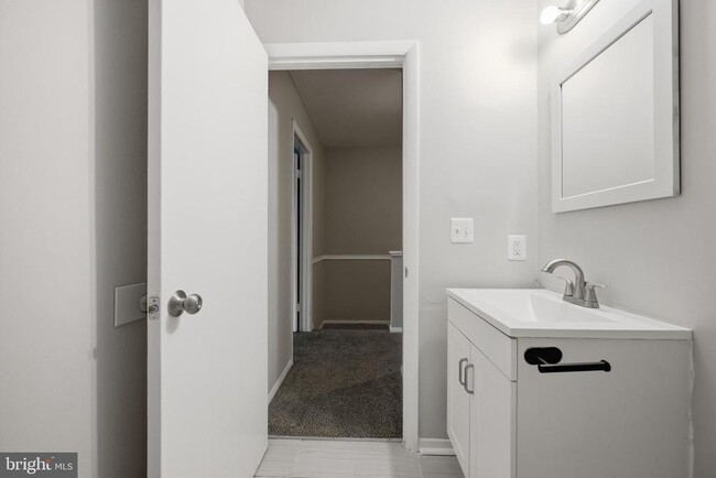 Building Photo - 40 Cobber Ln