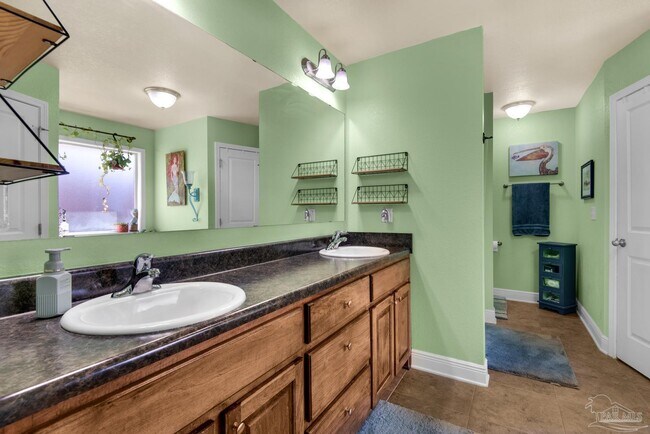 Building Photo - 6165 Winchester Cir