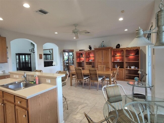 Building Photo - 12752 Coral Lakes Dr