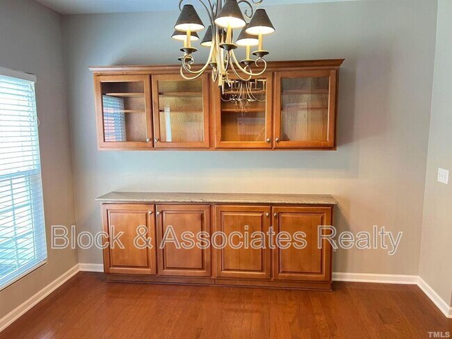 Building Photo - 2936 Settle In Ln