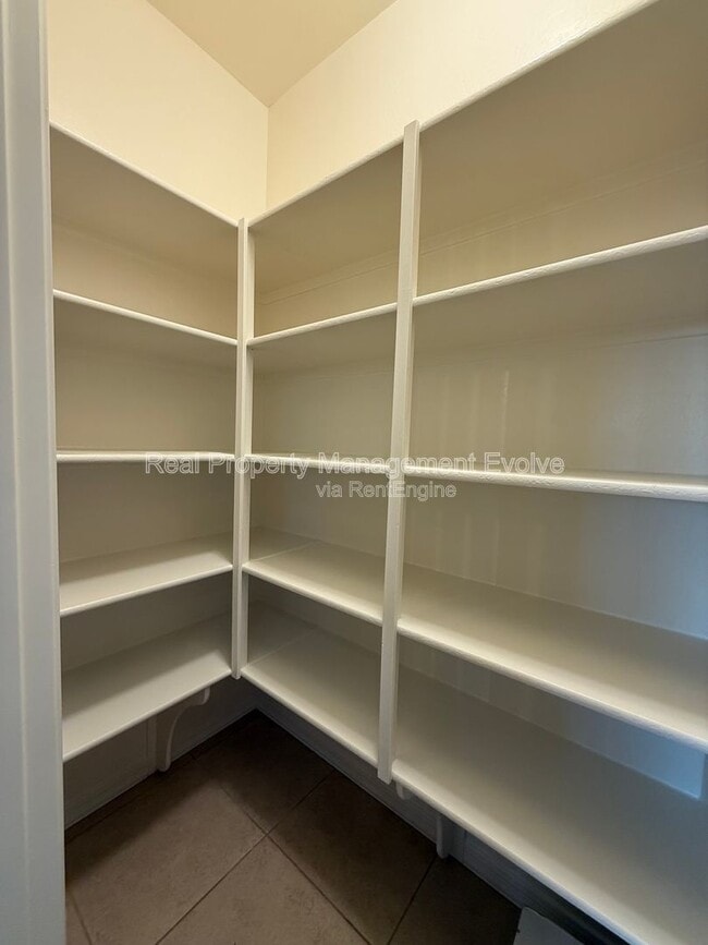 Building Photo - 42239 N Wollemi St