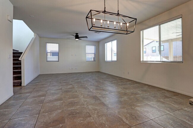 Building Photo - 5853 Lavender Breeze St