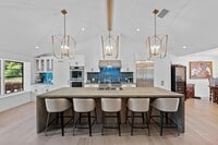 Building Photo - 8307 Spring Valley Dr