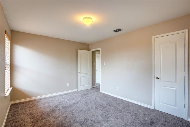 Building Photo - 1057 Castle Top Dr