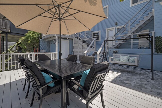 Building Photo - 1072 Johnson Ave