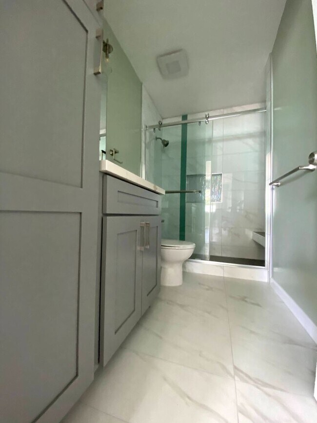 Building Photo - Loihi Place 45-536