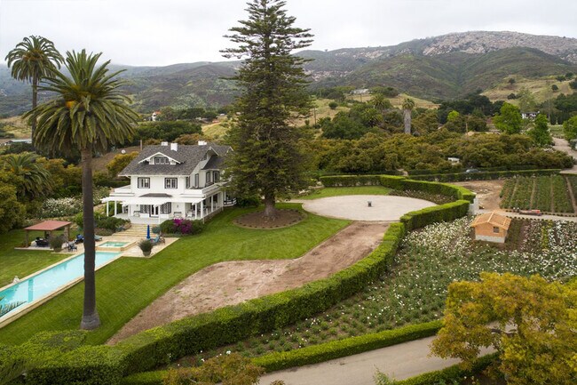 Building Photo - 5950 Casitas Pass Rd