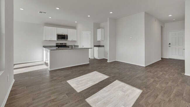 Building Photo - 541 Chaco Lp