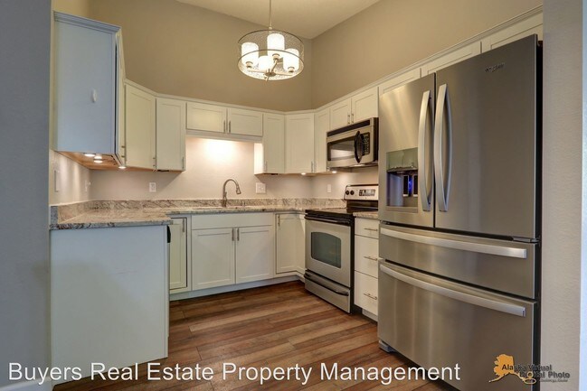 Building Photo - 3 br, 2 bath House - 7213 Foxridge Circle #1