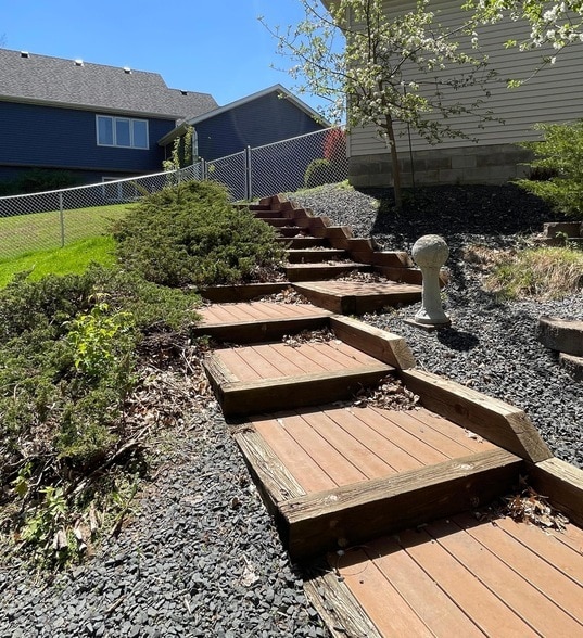 Building Photo - 640 S Park Ct