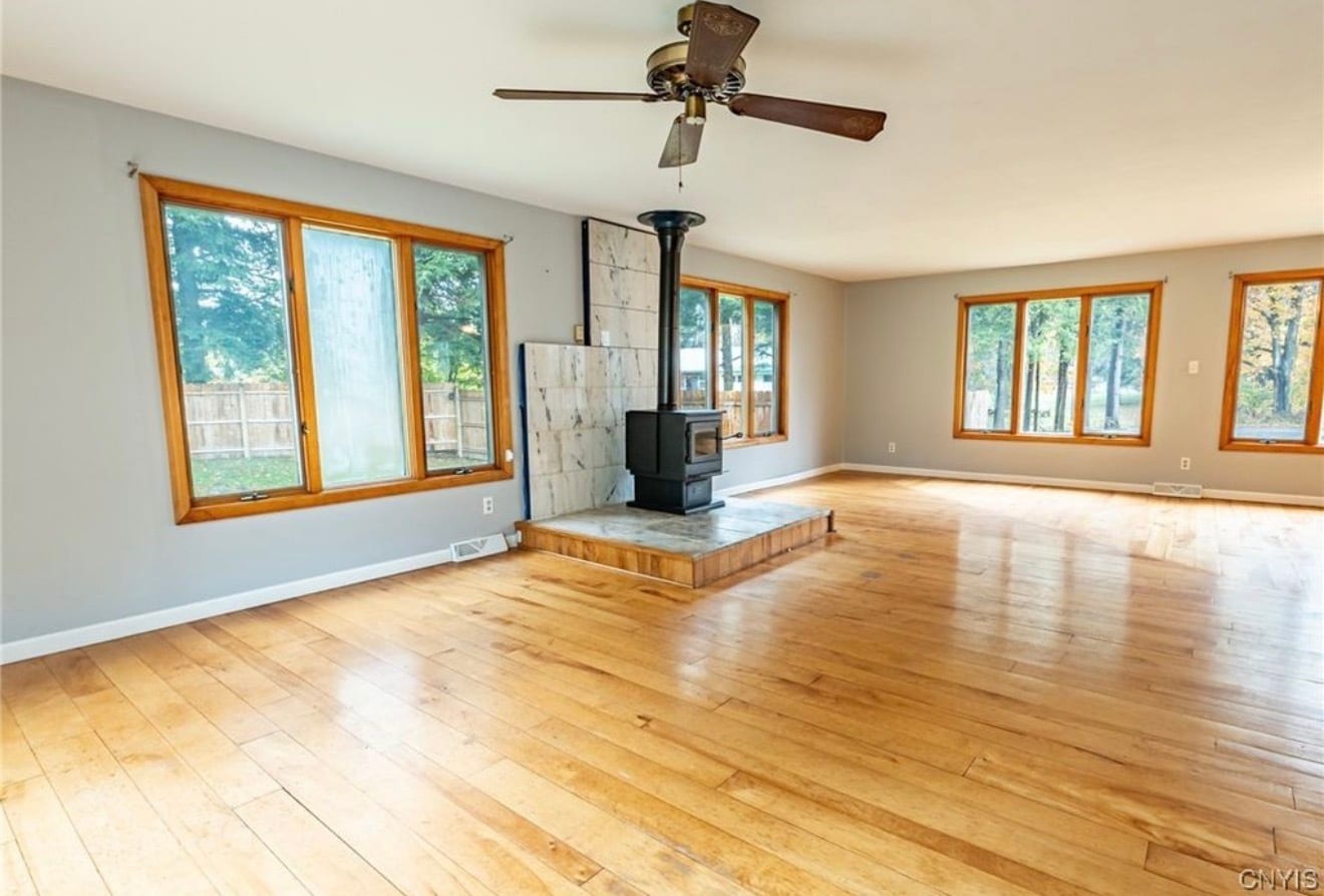 Building Photo - 7909 Turin Rd