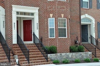 Building Photo - 9549 Hyde Pl