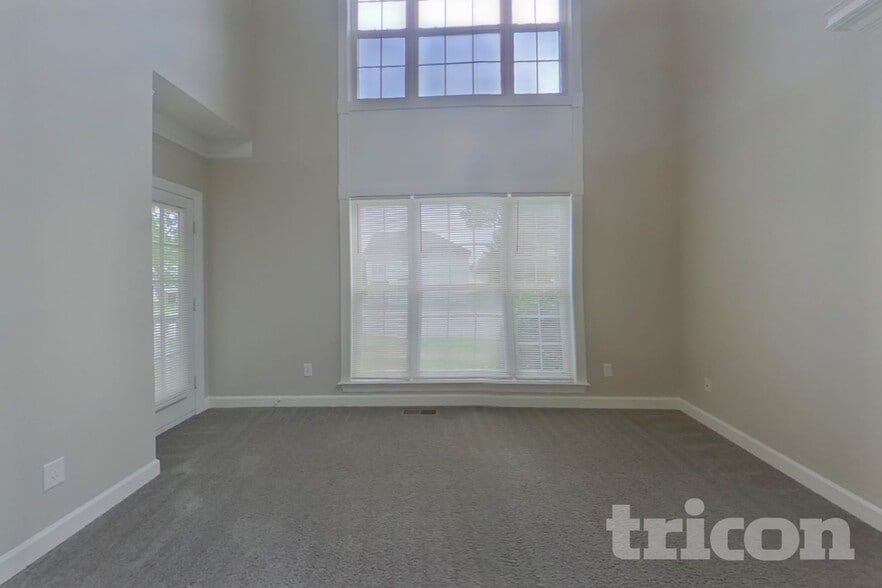 Building Photo - 201 Clearmeadow Dr