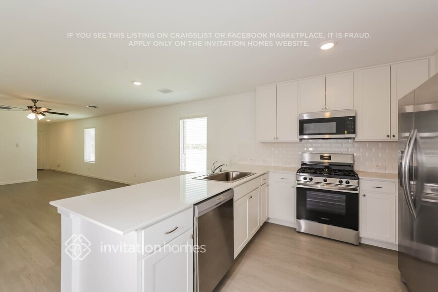 Building Photo - 1205 Canyon Wren Dr