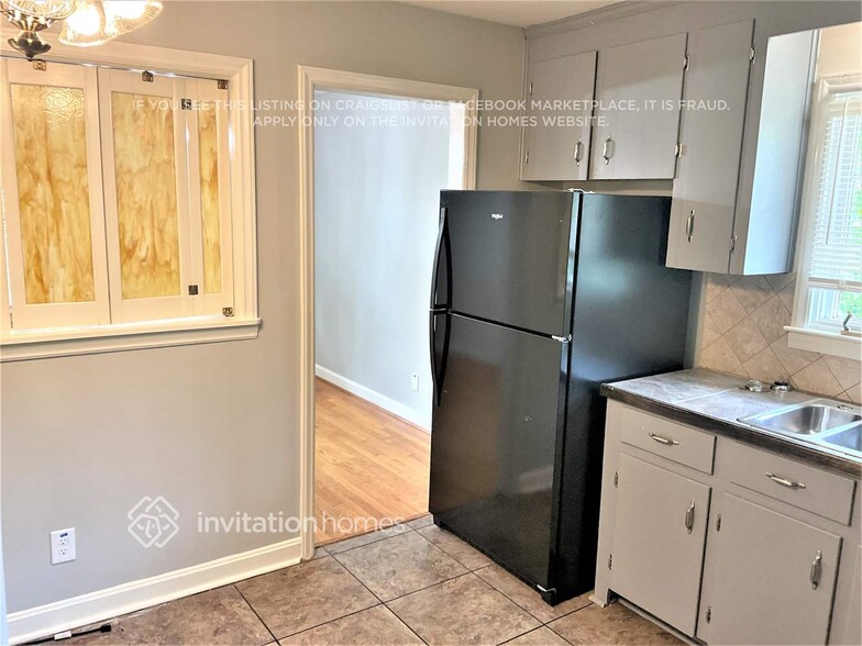 Building Photo - 2501 Wensley Dr