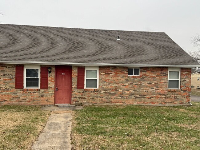 Building Photo - 310 Hogan Dr