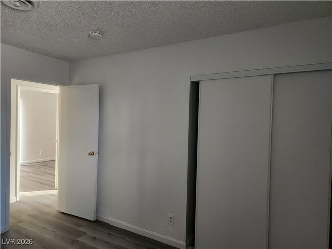 Building Photo - 609 Carpenter Dr