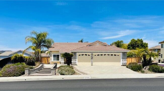Primary Photo - 27970 Sunlight Ct
