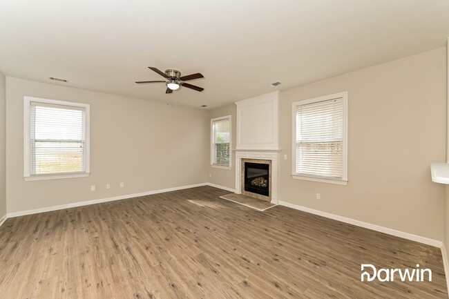 Building Photo - 1300 Ethans Way