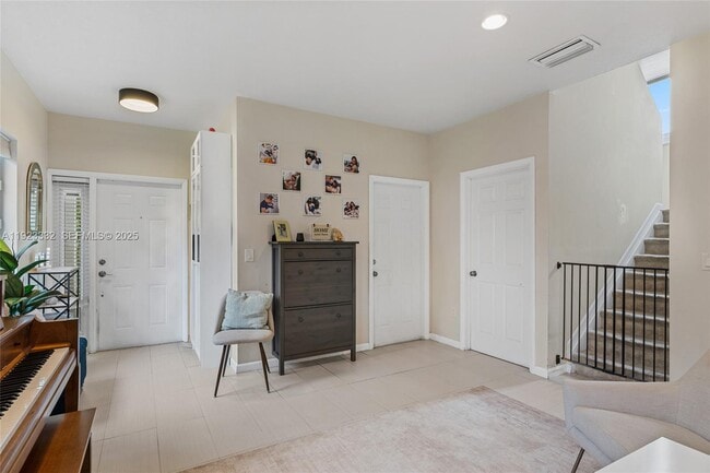 Building Photo - 396 NE 33rd Terrace