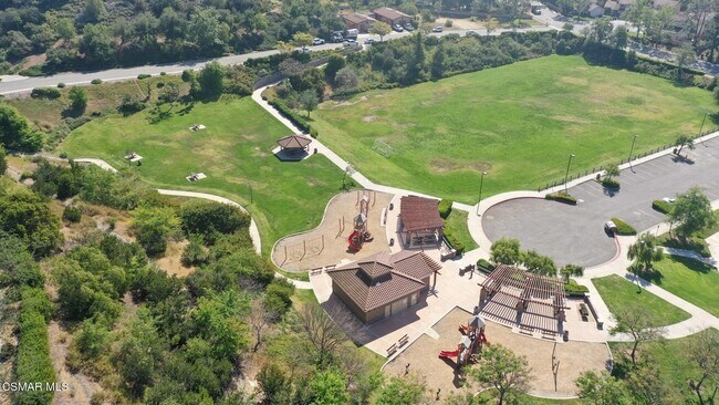Building Photo - 6320 Ballantine Pl