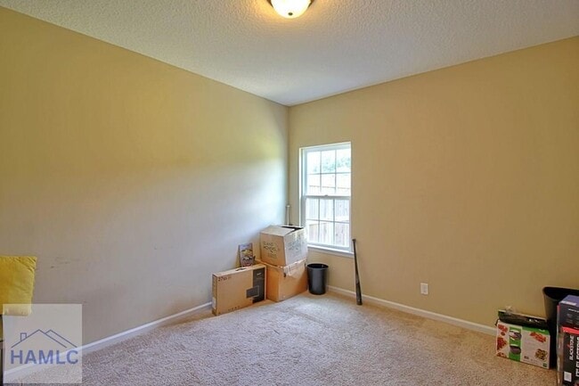 Building Photo - 248 Sawmill Rd