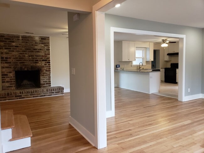 Building Photo - Great Location - Three Bedroom - Two and a half Bath Home