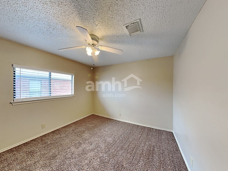 Building Photo - 11234 Berkley Sq