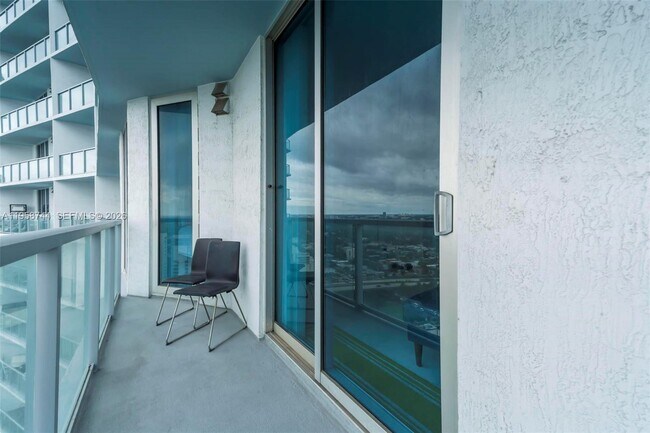 Building Photo - 185 SW 7th St