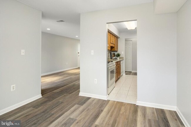 Building Photo - 3354 Woodburn Rd