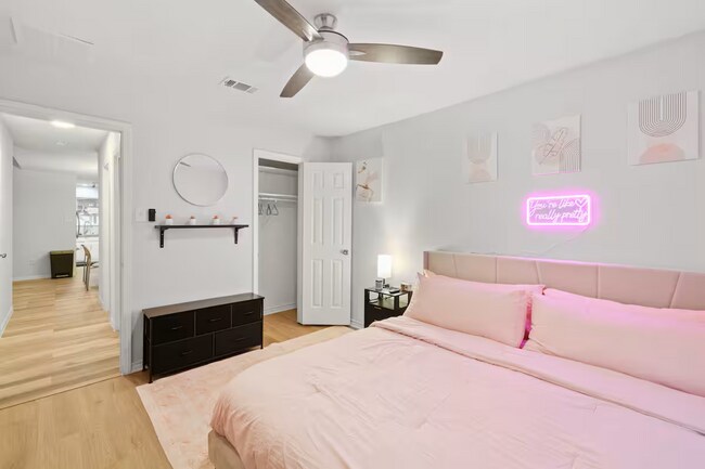 Building Photo - Meadowheath Drive