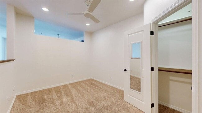 Building Photo - 206 N Main St