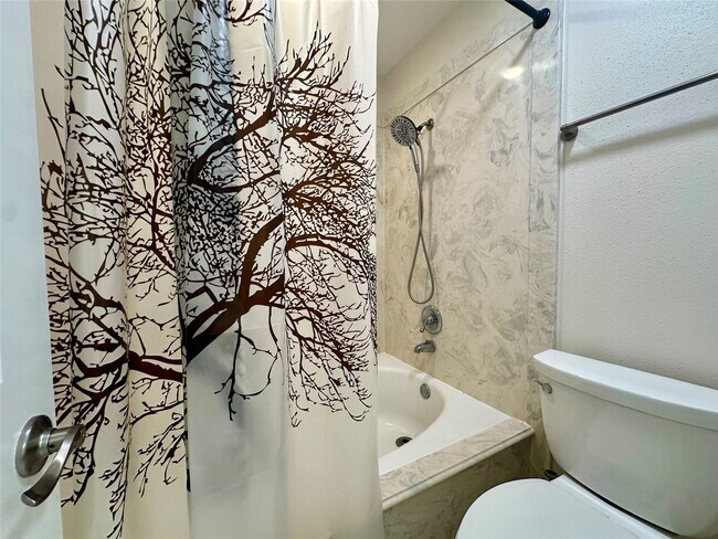 Building Photo - 2486 Bering Dr