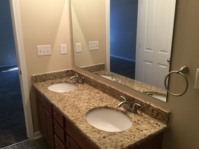 Building Photo - 941 Garrison Rd