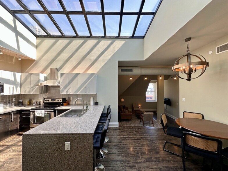 Building Photo - 225 E Michigan St