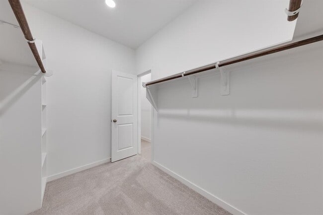 Building Photo - 10601 Ellerston Rd