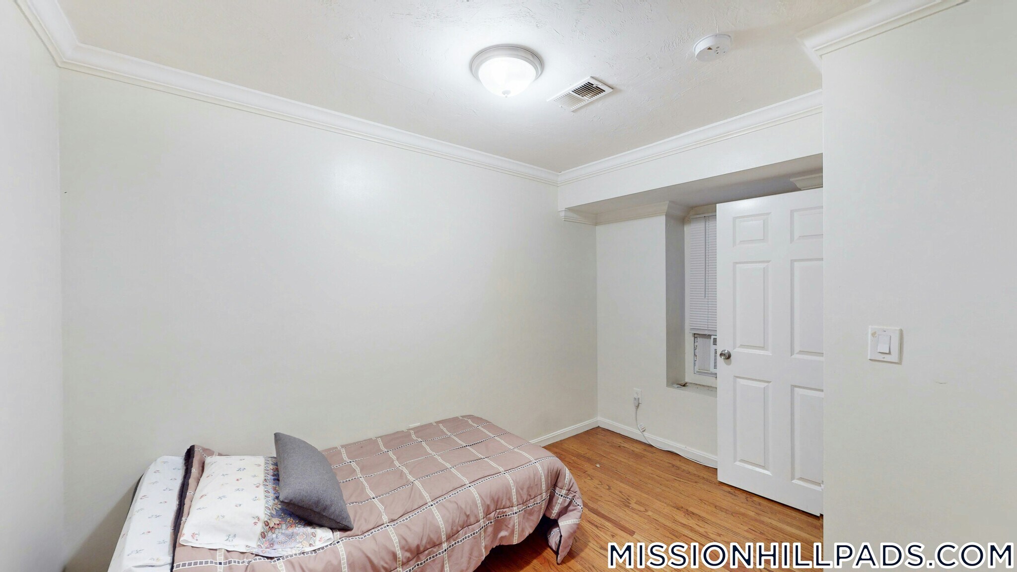 Building Photo - 712 Shawmut Ave