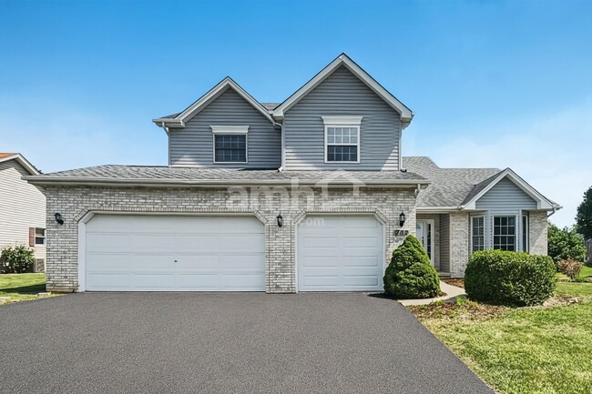 Building Photo - 302 Thames Dr