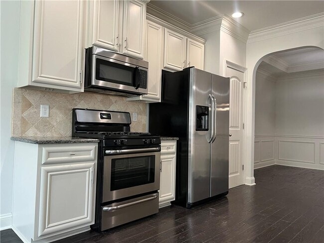 Building Photo - 5245 Bucknell Trace