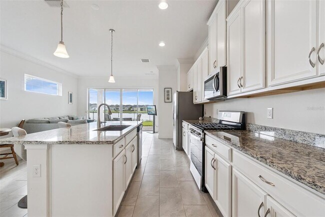 Building Photo - 2516 Yellow Brick Rd