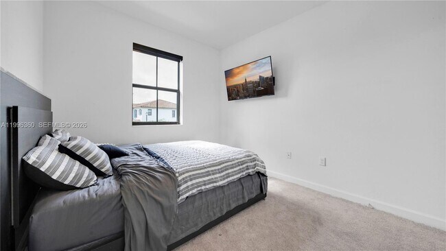 Building Photo - 11851 SW 246 Terrace