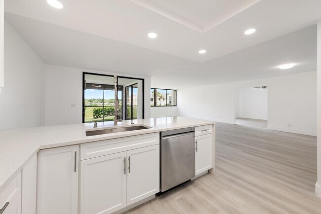 Building Photo - 10459 SE Terrapin Pl