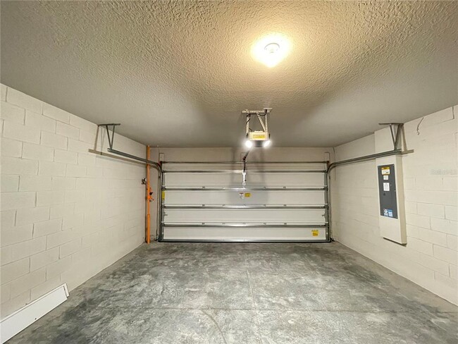 Building Photo - 2475 Sweet Viburnum Wy