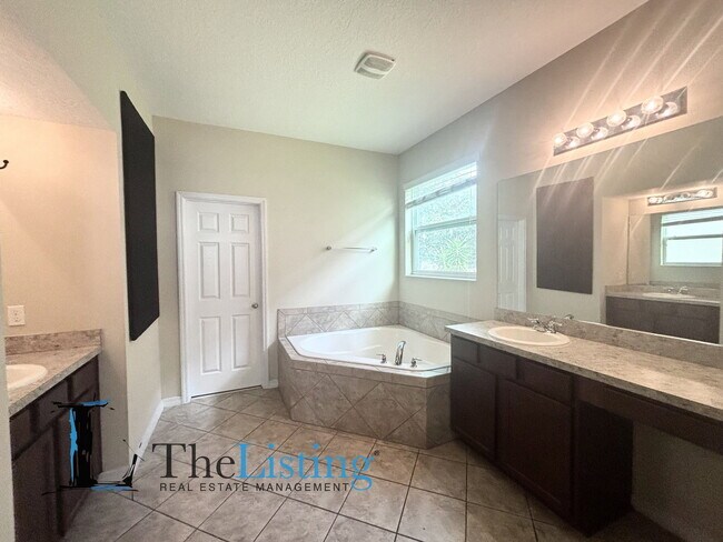 Building Photo - 3795 Marietta Way