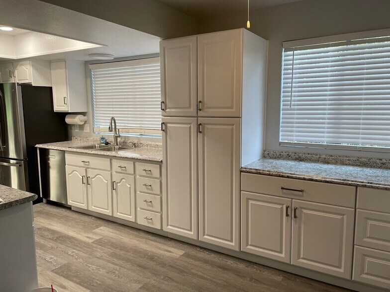 Building Photo - 1210 Leisure World
