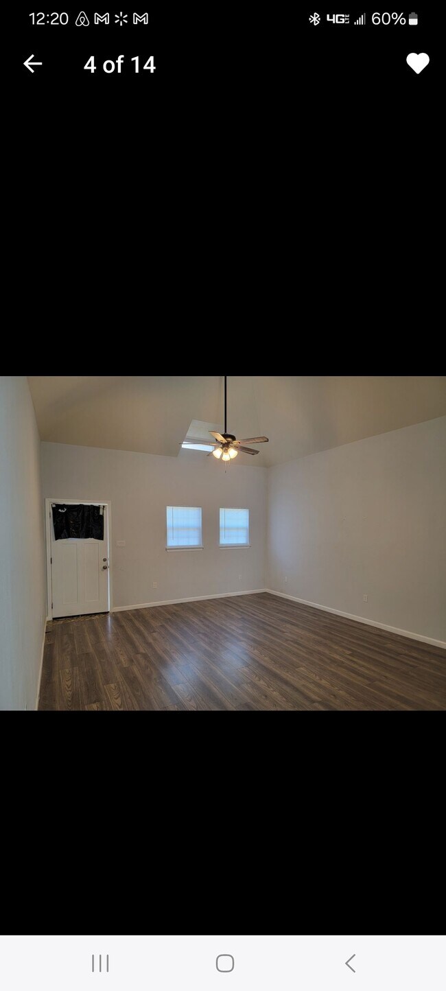Building Photo - 220 Napoleon Ave