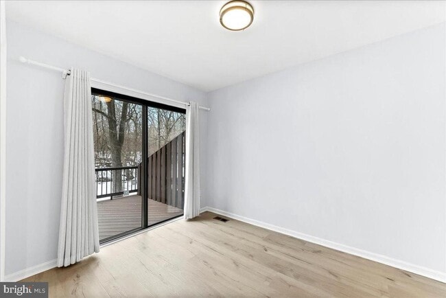 Building Photo - 11 Algonquin Ct