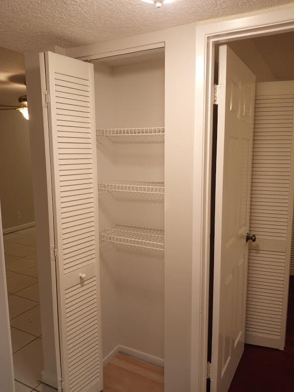 Building Photo - 512 Gardens Dr