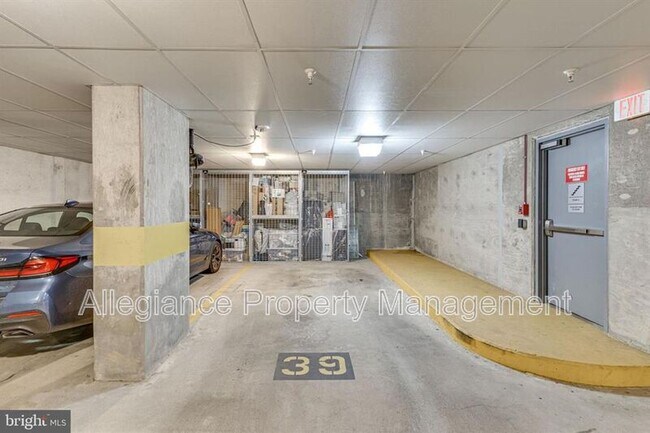 Building Photo - 6301 Edsall Rd